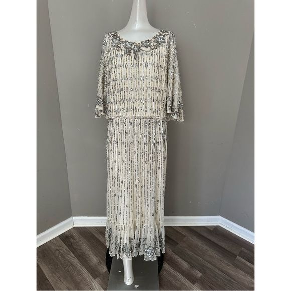 MAC DUGGAL SEQUIN FLOUNCE SLEEVE MIDI DRESS - Picture 7 of 12